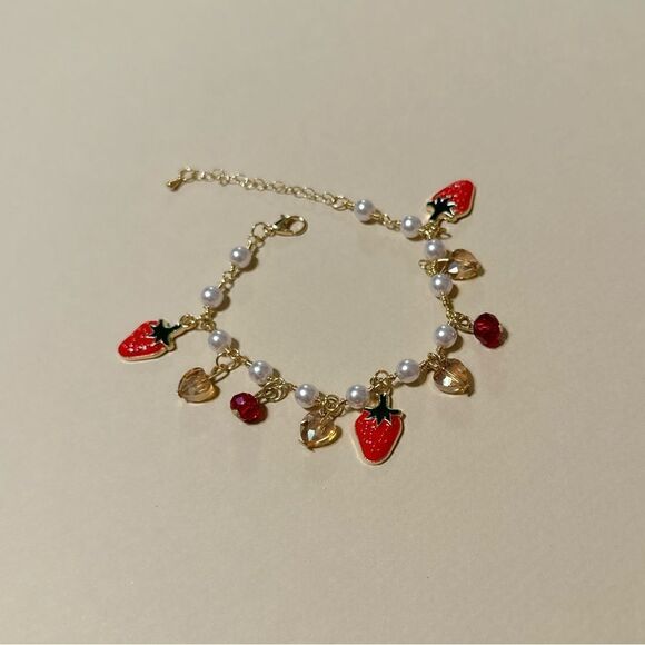 Strawberry bracelet N631 - Picture 3 of 4